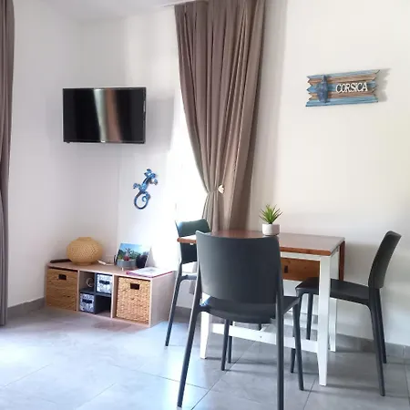 Residence Hoteliere Les Hameaux De Saint Cyprien 25 M2 Lecci Extérieur photo
