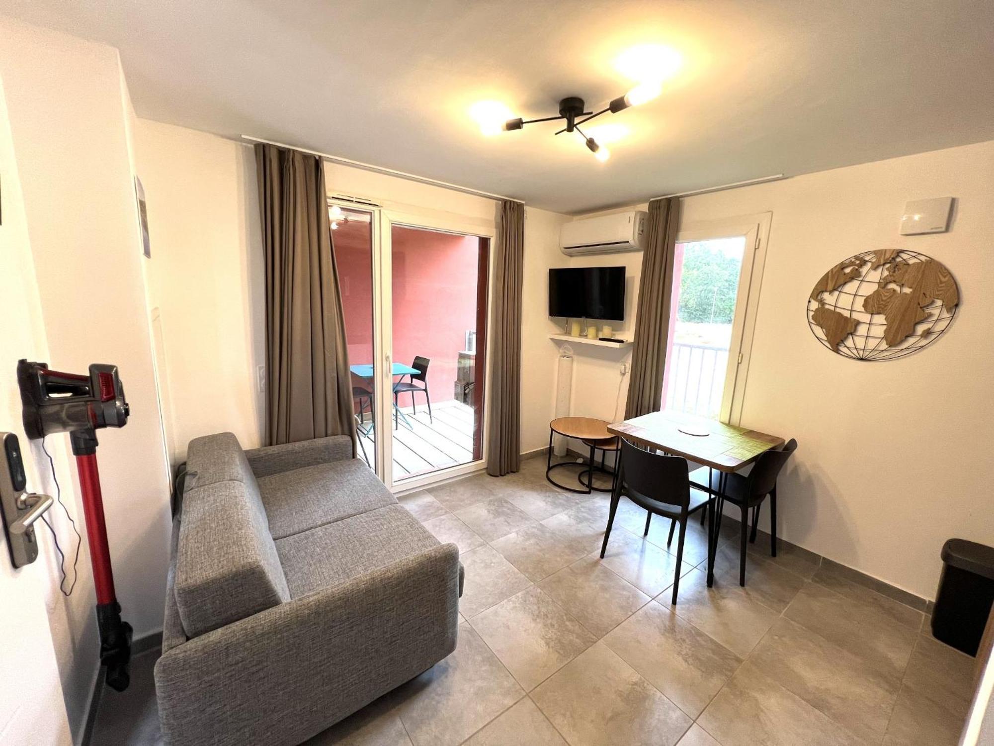Hoteliere Les Hameaux De Saint Cyprien 25 M2